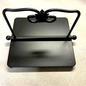 Longaberger Wrought Iron Napkin Holder With Oak Leaf Accent
